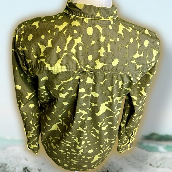 J. Crew ‘Groovy Button-Up Shirt’ in “Camo Flowers” with Yellow Piping Size Small - Picture 11 of 15
